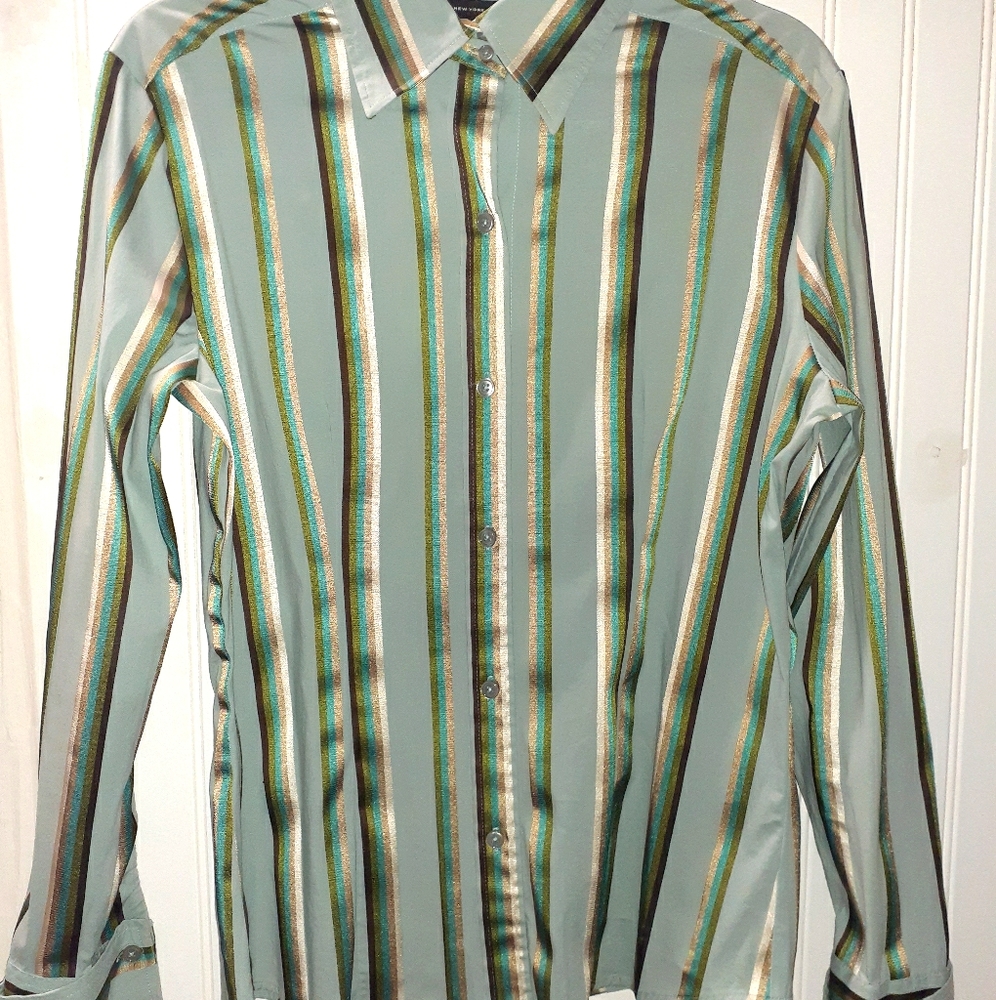 Long sleeve fitted shirt